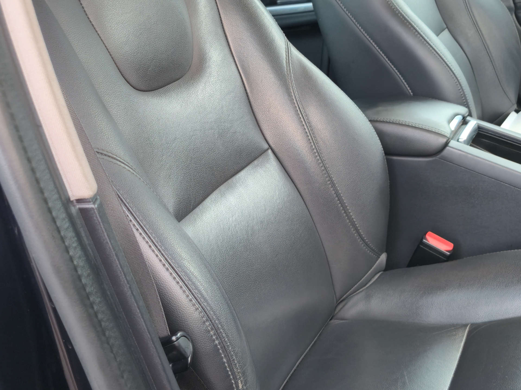 Volvo S60 D4 R-design Lux Nav Black #21