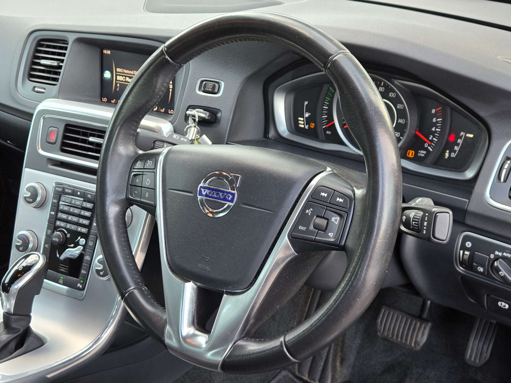 Volvo S60 D4 R-design Lux Nav Black #18