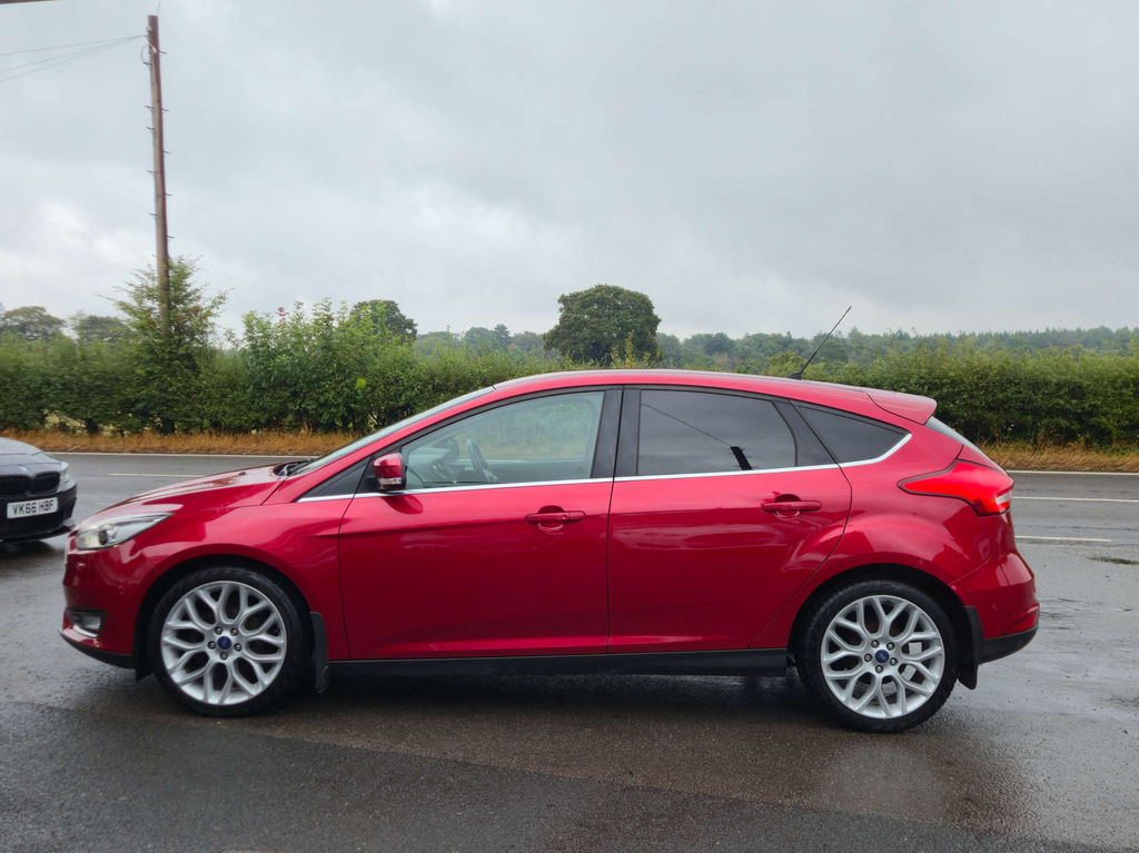 Ford Focus Titanium X PY66HSJ #3