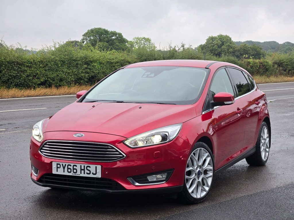 Ford Focus Titanium X PY66HSJ
