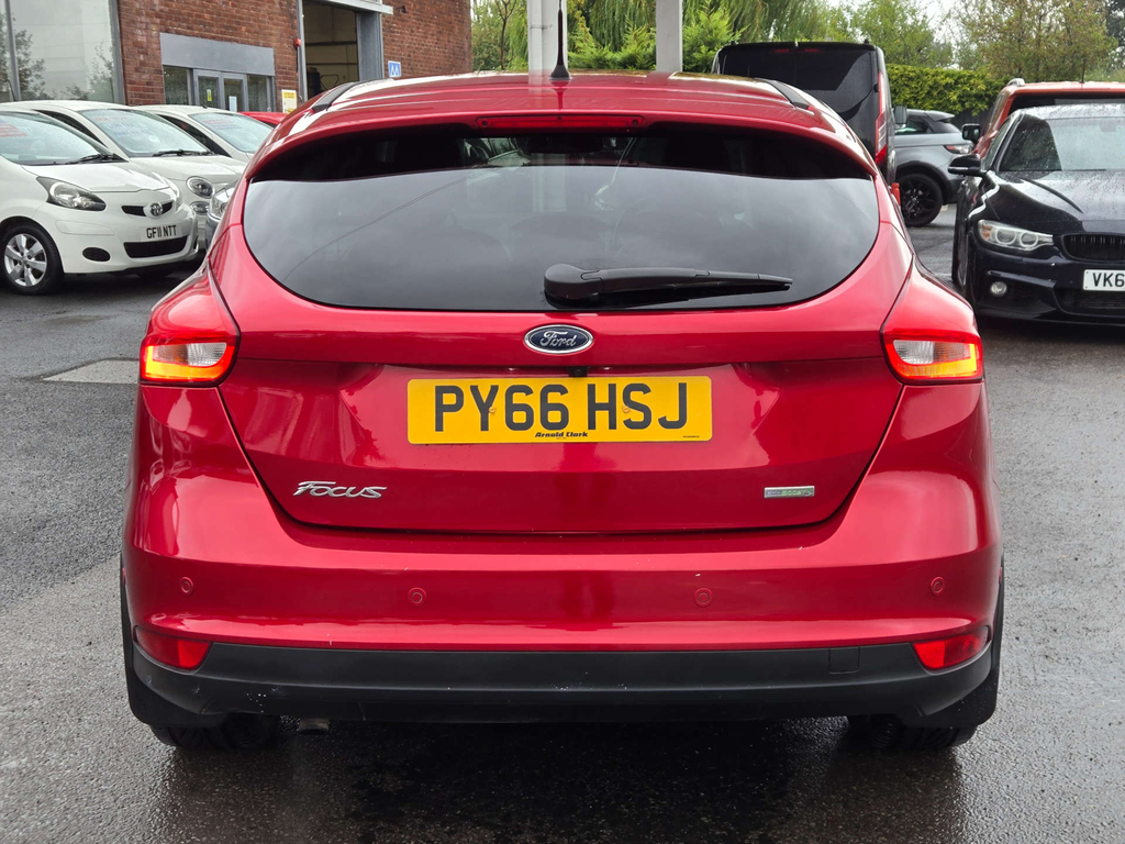 Ford Focus Titanium X PY66HSJ #5