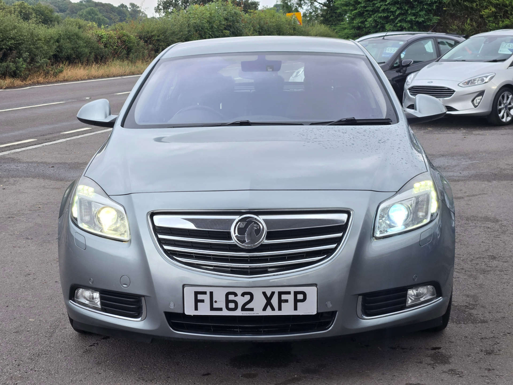 Vauxhall Insignia Hatchback 2.0 Silver #10