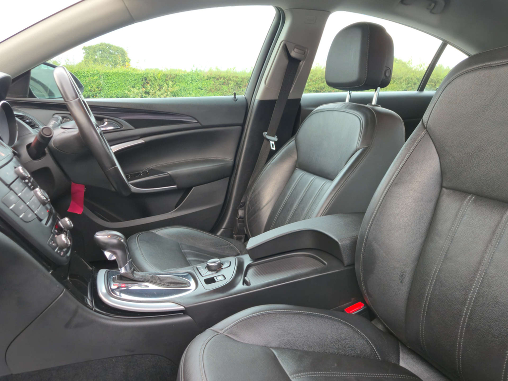 Vauxhall Insignia Hatchback 2.0 Silver #33
