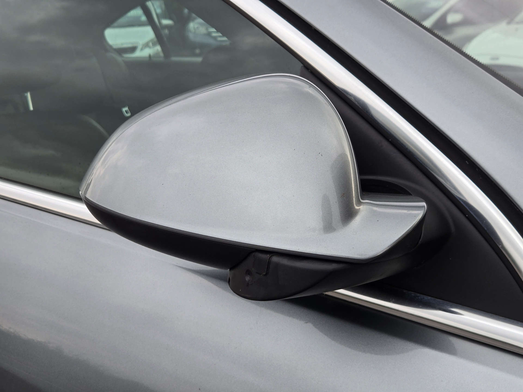 Vauxhall Insignia Hatchback 2.0 Silver #26