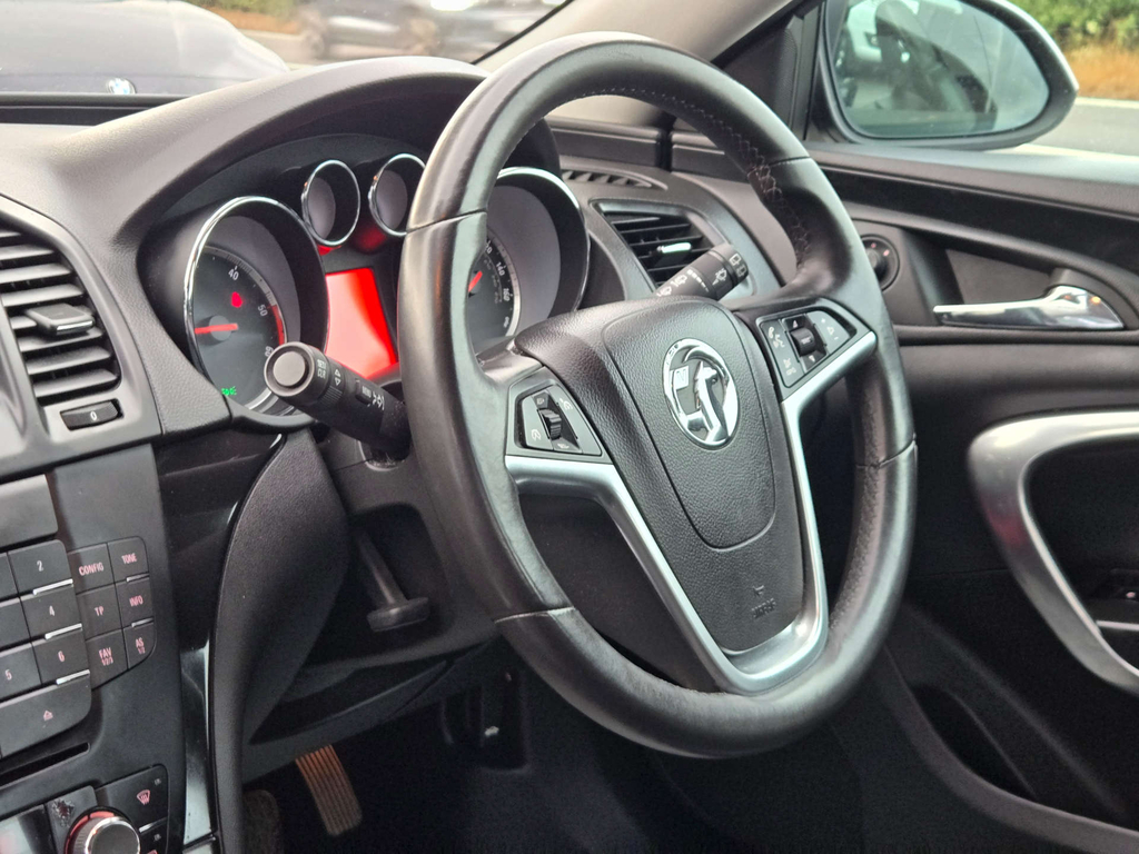Vauxhall Insignia Hatchback 2.0 Silver #31