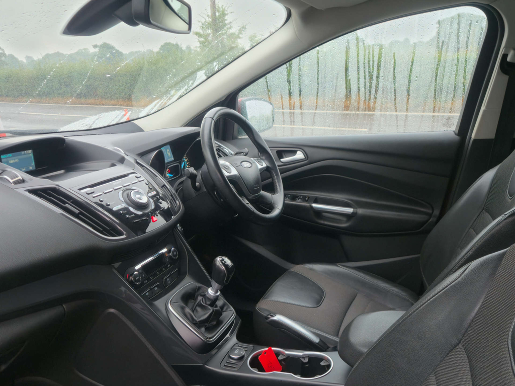 Ford Kuga Titanium X Red #32
