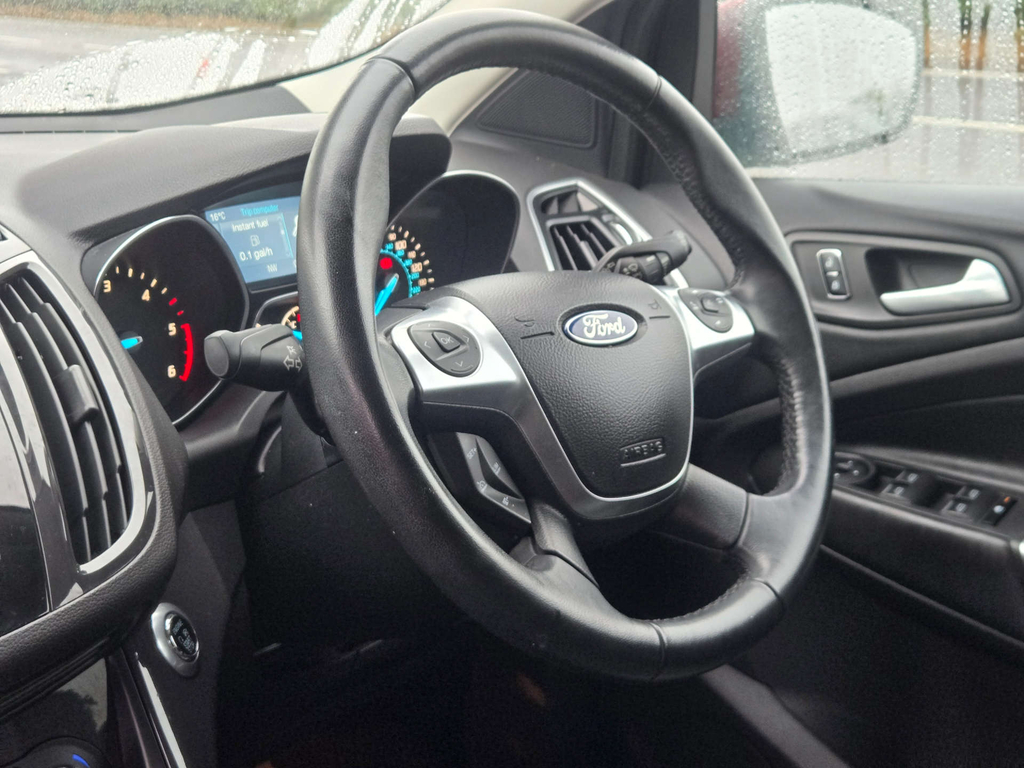 Ford Kuga Titanium X Red #31