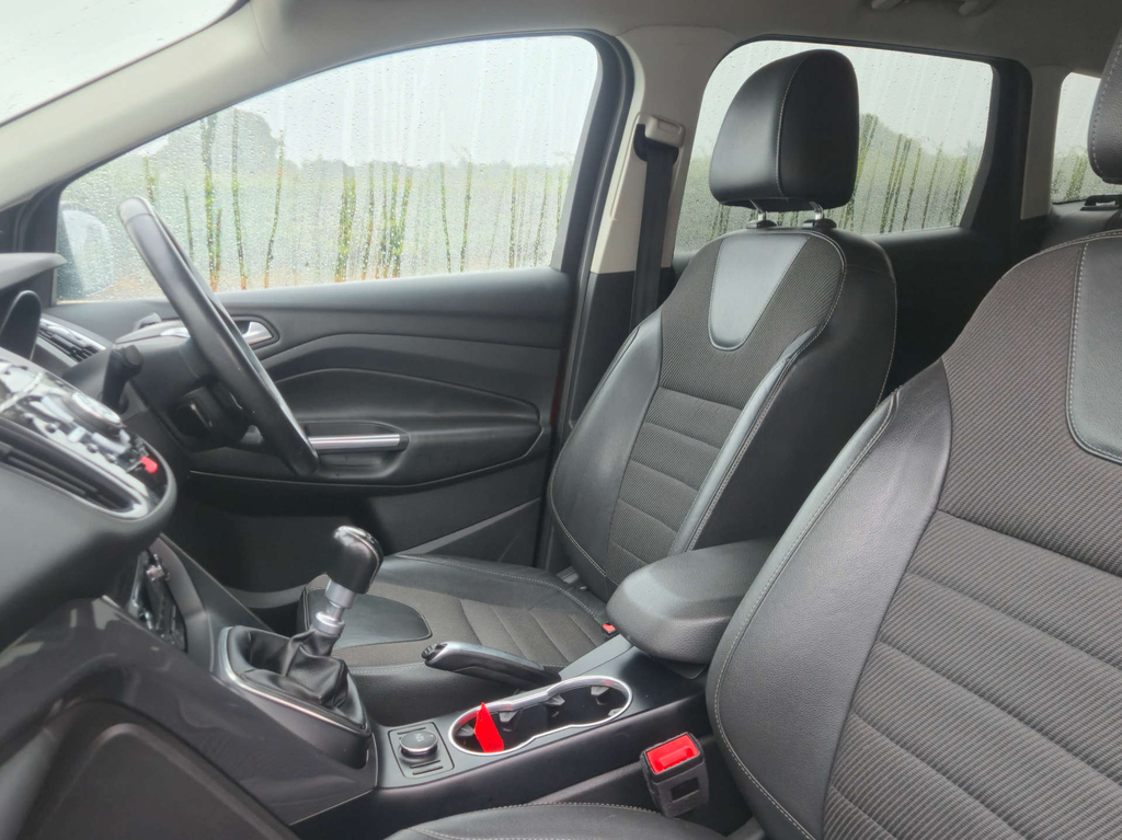 Ford Kuga Titanium X Red #33