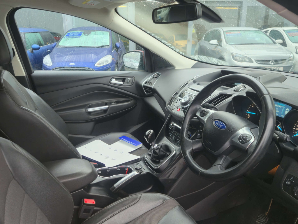 Ford Kuga Titanium X Red #20