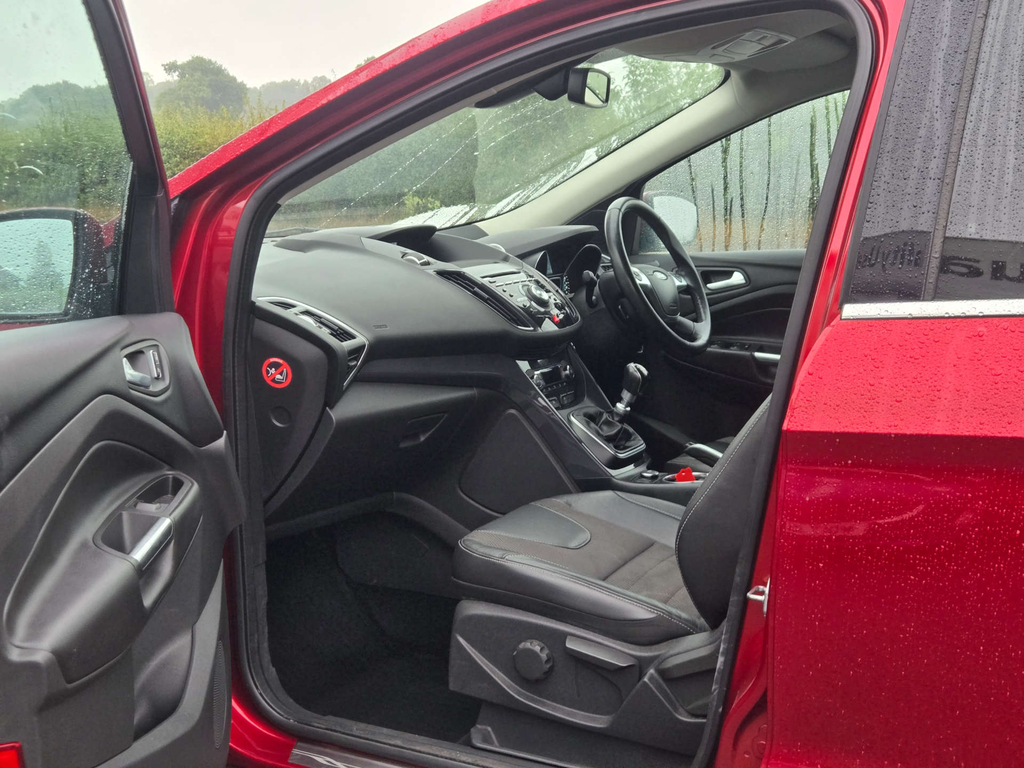 Ford Kuga Titanium X Red #30