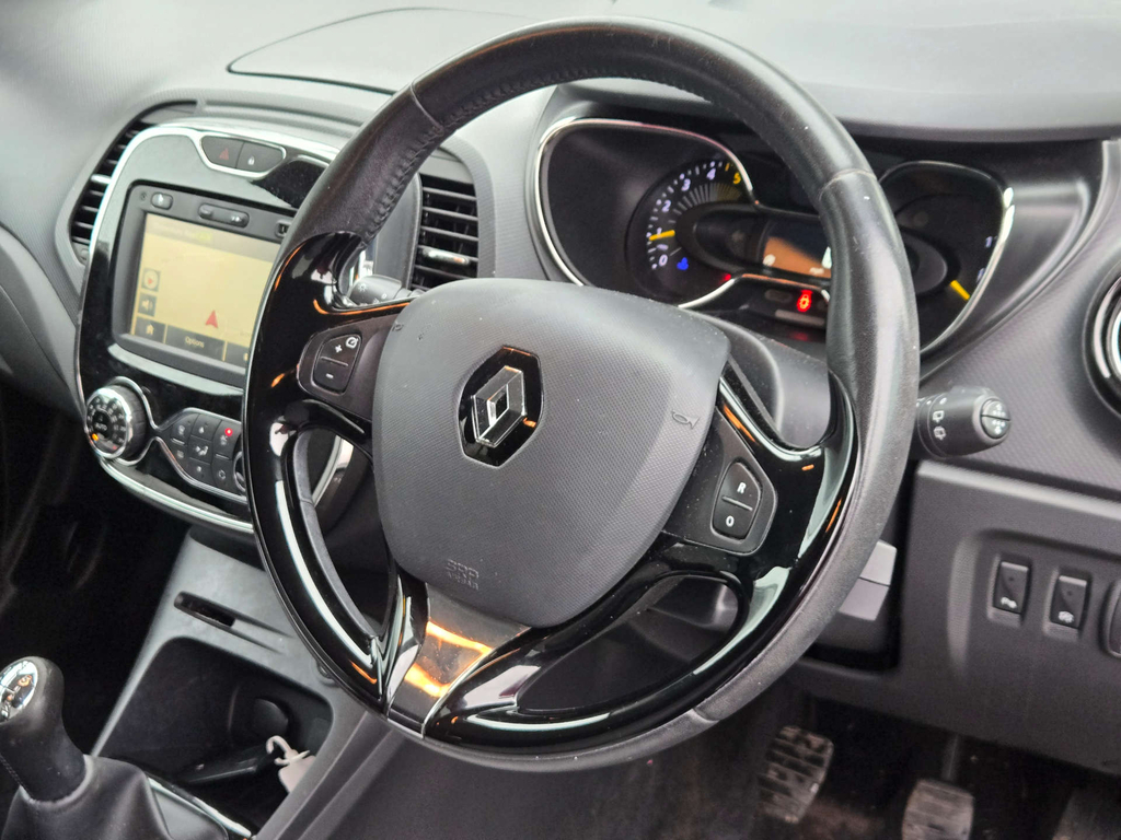 Renault Captur  Brown #16
