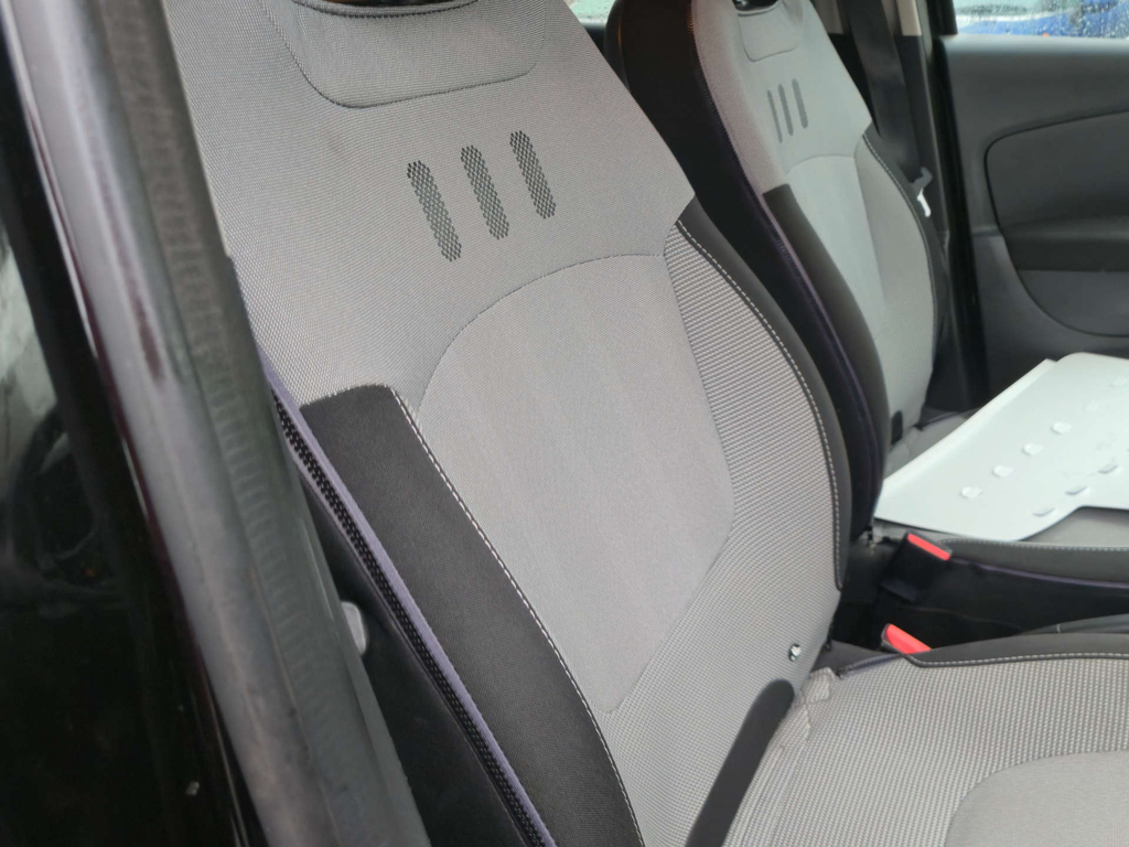 Renault Captur  Brown #19