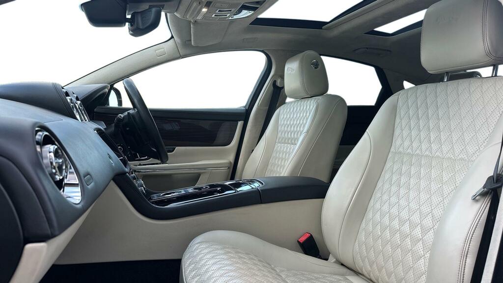 Jaguar XJ V6 Portfolio Swb Swb WF19CVV Grey #3
