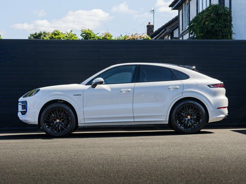 Porsche Cayenne V6 E-hybrid Coupe #2