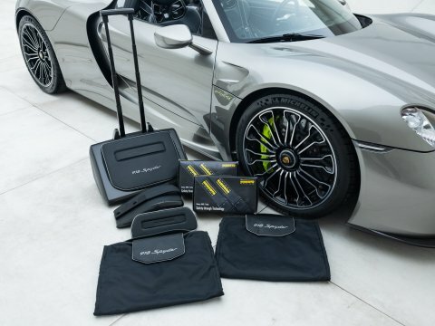 Porsche 918   #8
