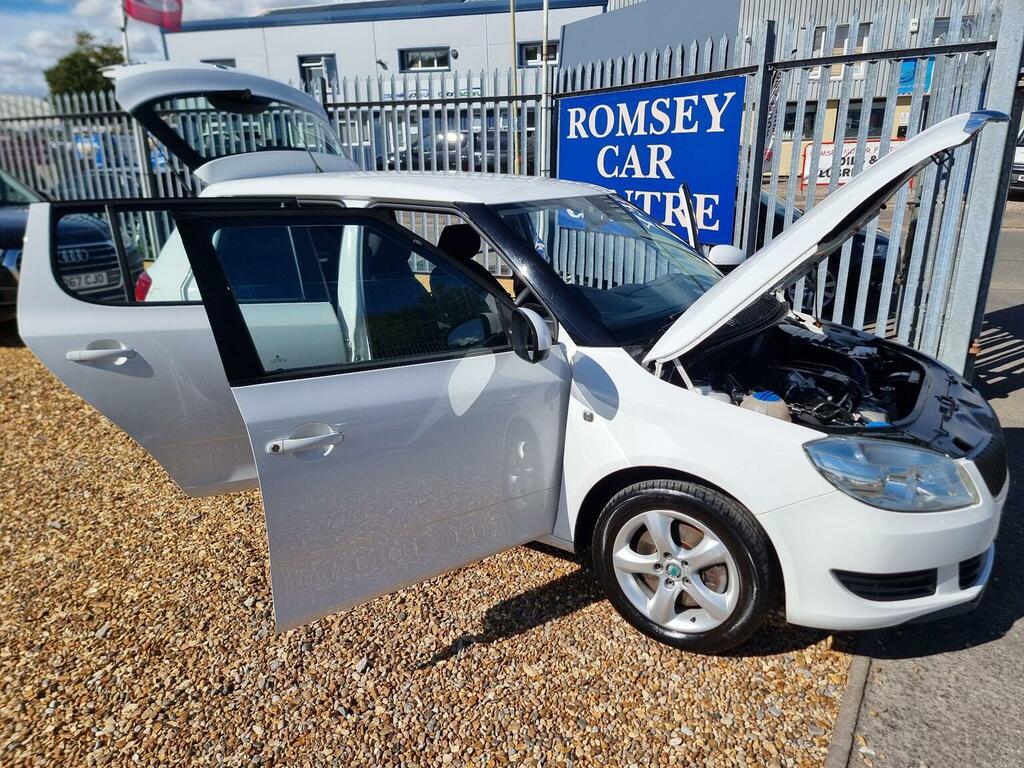 Skoda Fabia Hatchback Red #16