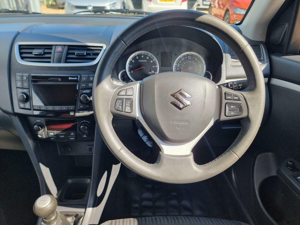 Suzuki Swift Hatchback White #18