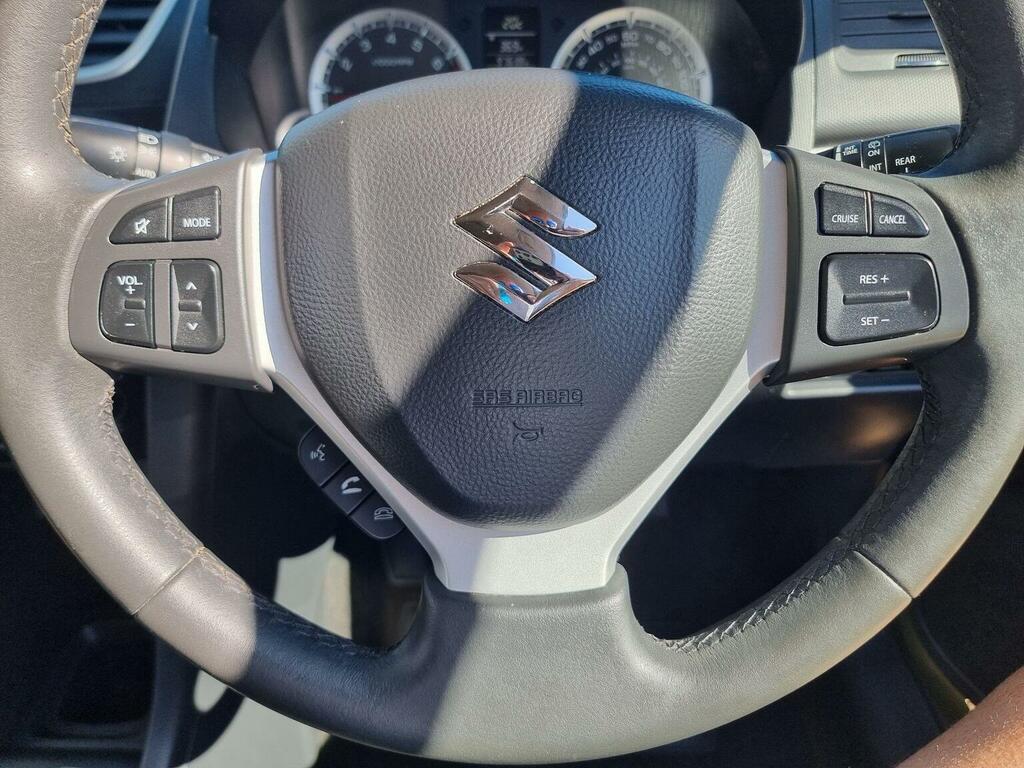 Suzuki Swift Hatchback White #21
