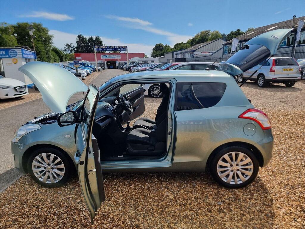 Suzuki Swift Hatchback White #10