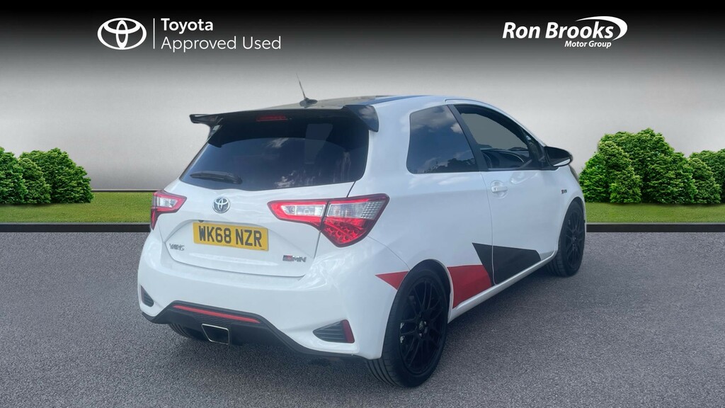 Toyota Yaris 1.8 Dual Vvt-i Grmn Euro 6 White #2