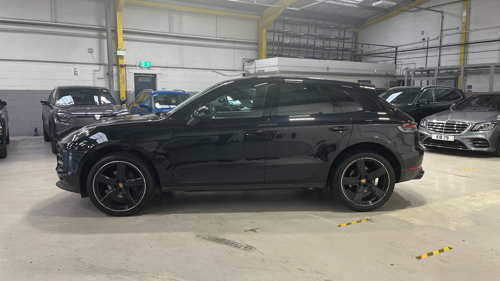 Porsche Macan 2018 67 S  #24