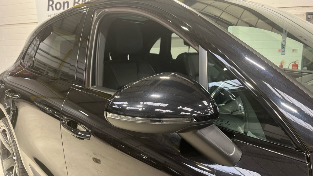 Porsche Macan 2018 67 S  #36