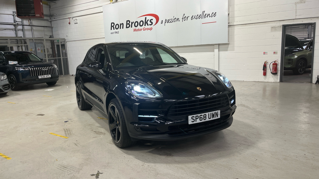 Porsche Macan 2018 67 S  #38