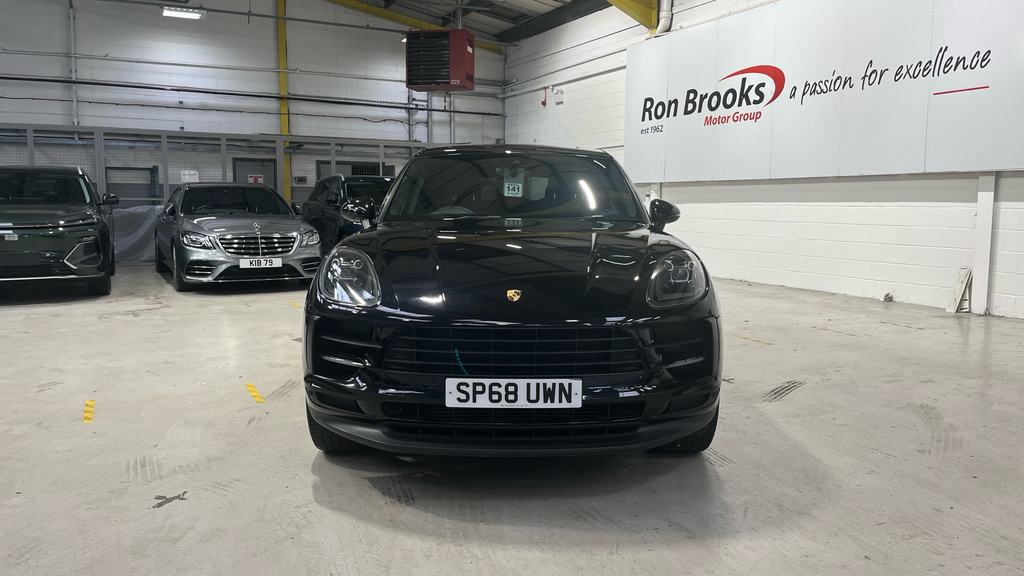Porsche Macan 2018 67 S  #22