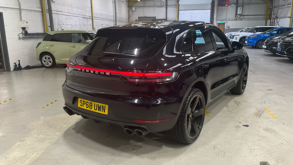 Porsche Macan 2018 67 S  #31