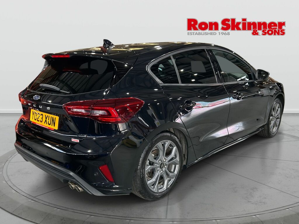 Ford Focus 1.0T Ecoboost St-line Hatchback YO23XUN Black #4