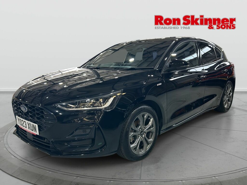 Ford Focus 1.0T Ecoboost St-line Hatchback YO23XUN Black #2