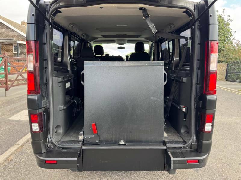 Renault Trafic Mpv Green #15