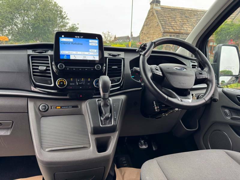 Ford Tourneo Custom 2.0 310 Ecoblue Titanium L1 Euro 6 Ss Black #2