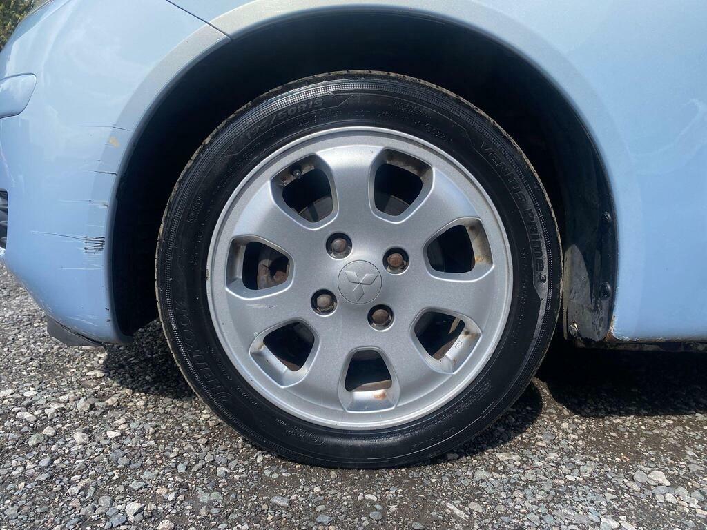 Mitsubishi Colt Hatchback Silver #15