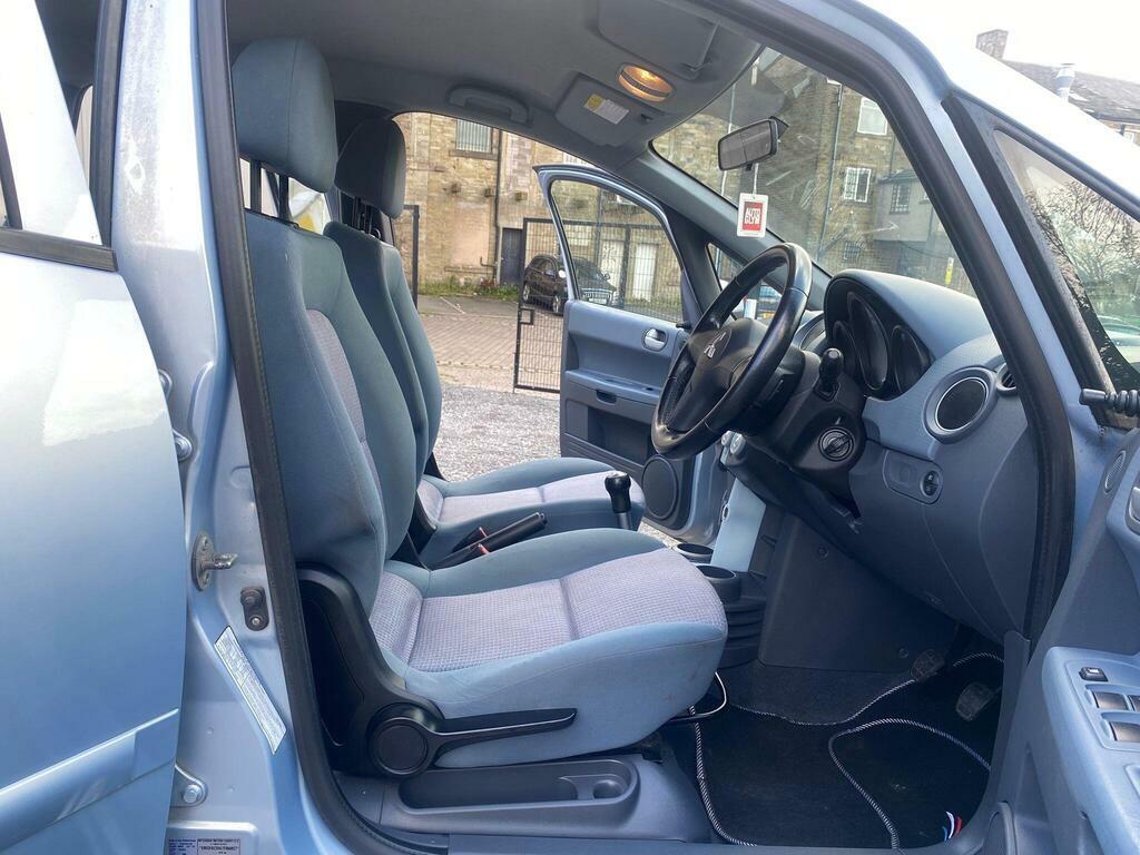 Mitsubishi Colt Hatchback Silver #10