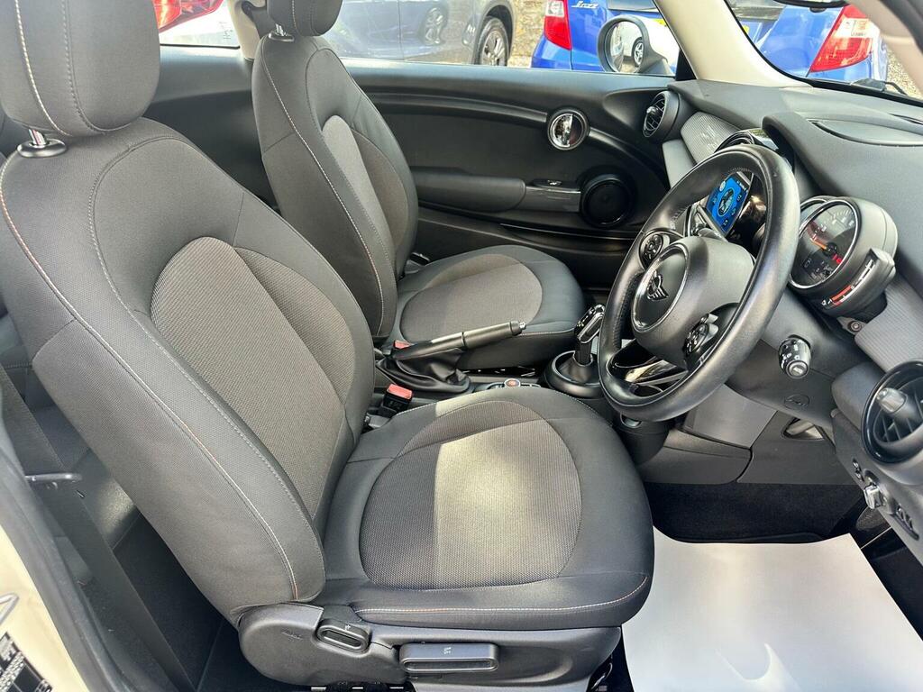 Mini Hatch 1.5 Cooper Steptronic Euro 6 S S WF68CUK White #2