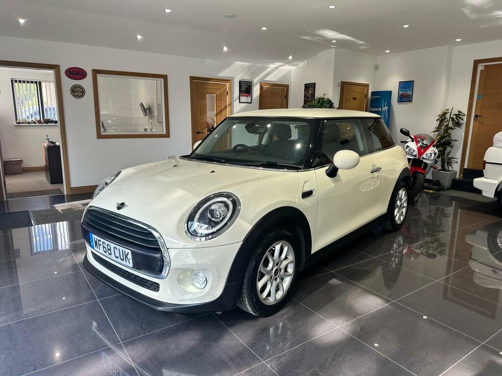 Mini Hatch 1.5 Cooper Steptronic Euro 6 S S White