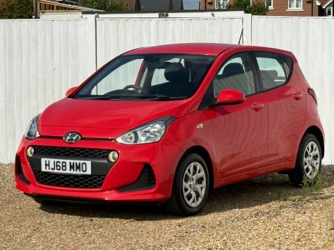 Hyundai I10 Se Only 8 Red
