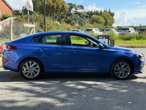 Hyundai I30 T-gdi Fastback Se Blue #2