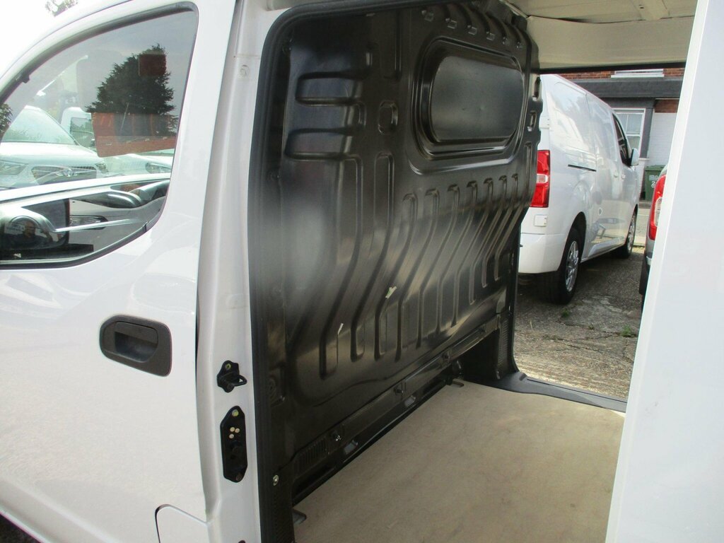 Nissan NV200 E Acenta Combi Rapid Plus Black #20
