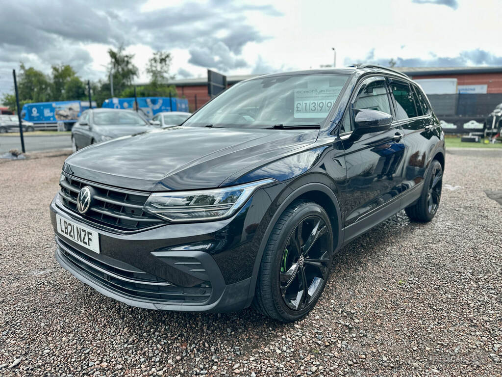 Volkswagen Tiguan 2.0 Tdi Life Dsg Black