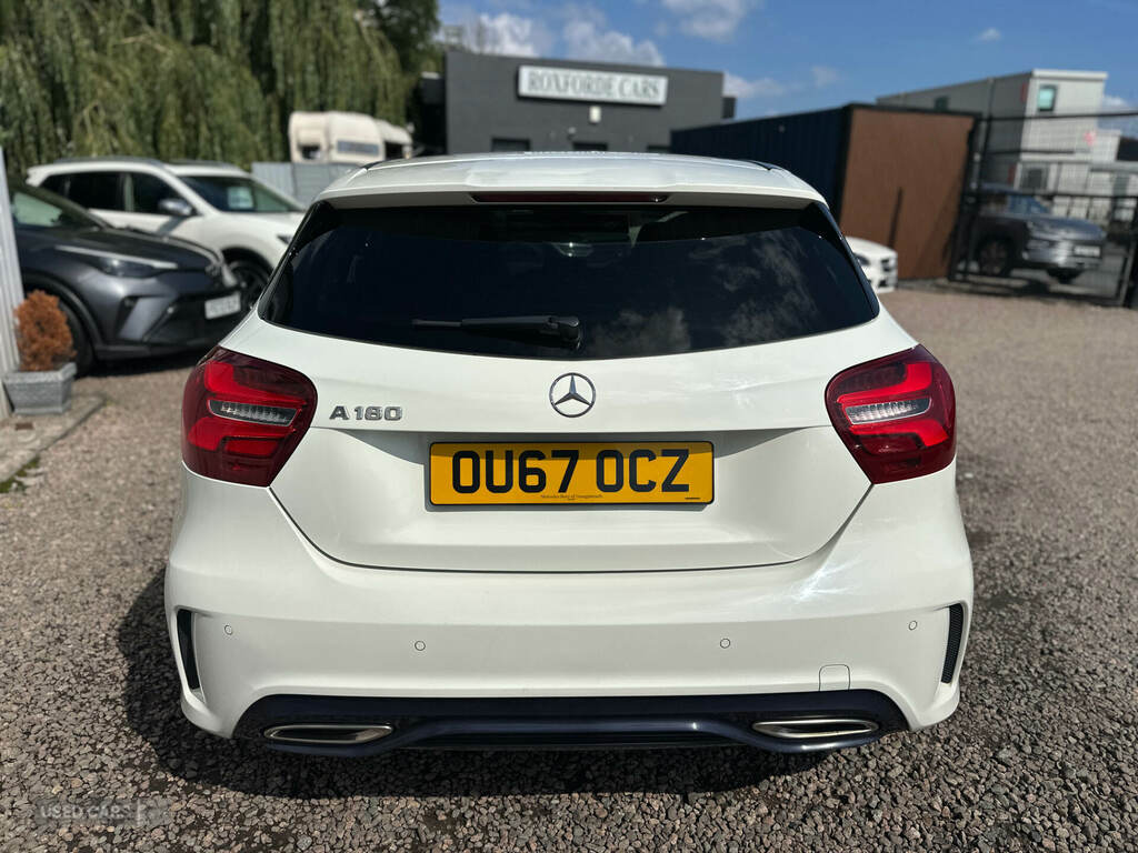Mercedes-Benz A Class A180 Amg Line Premium OU67OCZ White #4