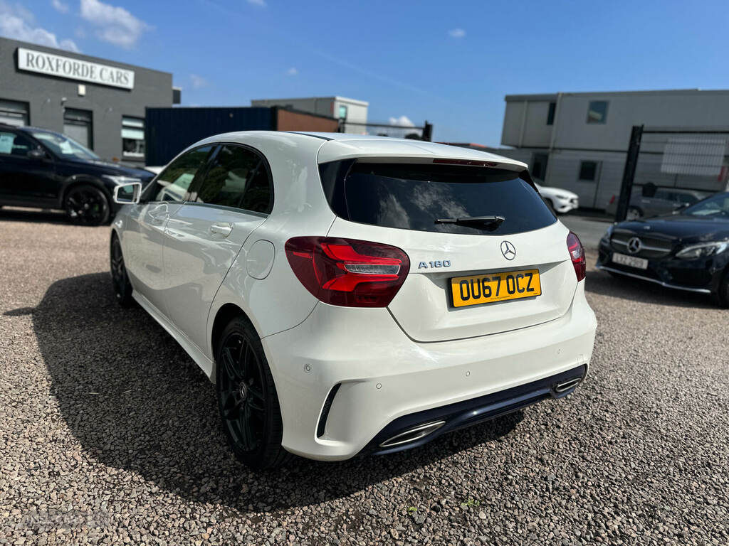 Mercedes-Benz A Class A180 Amg Line Premium OU67OCZ White #5