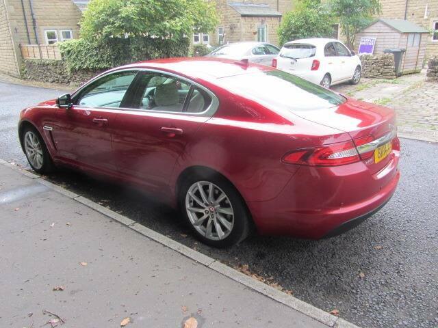 Jaguar XF 2.2D 200 Premium Luxury Red #5