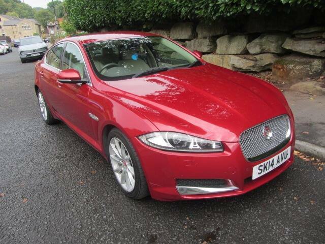Jaguar XF 2.2D 200 Premium Luxury Red