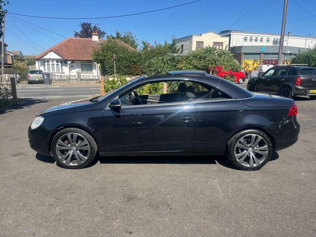 Volkswagen EOS 2L Sport KU60UZA Black #4