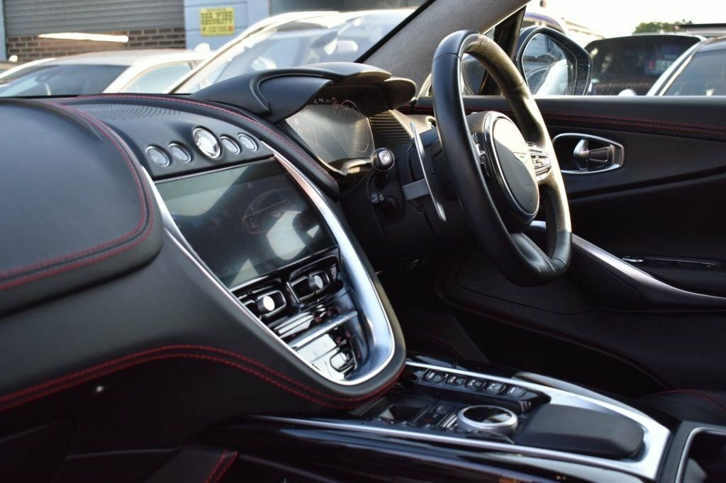 Aston Martin DBX Hatchback Green #15