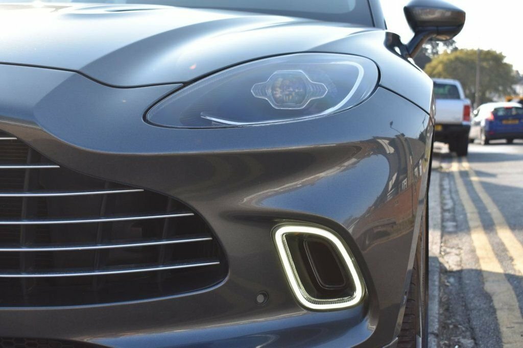 Aston Martin DBX Hatchback Green #59