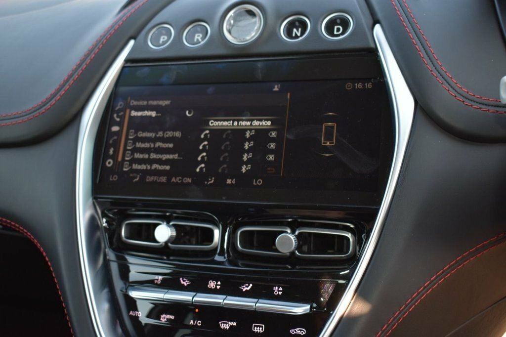 Aston Martin DBX Hatchback Green #18