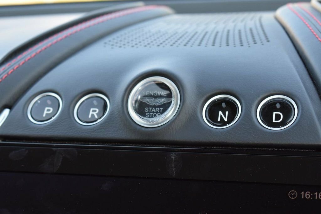 Aston Martin DBX Hatchback Green #9